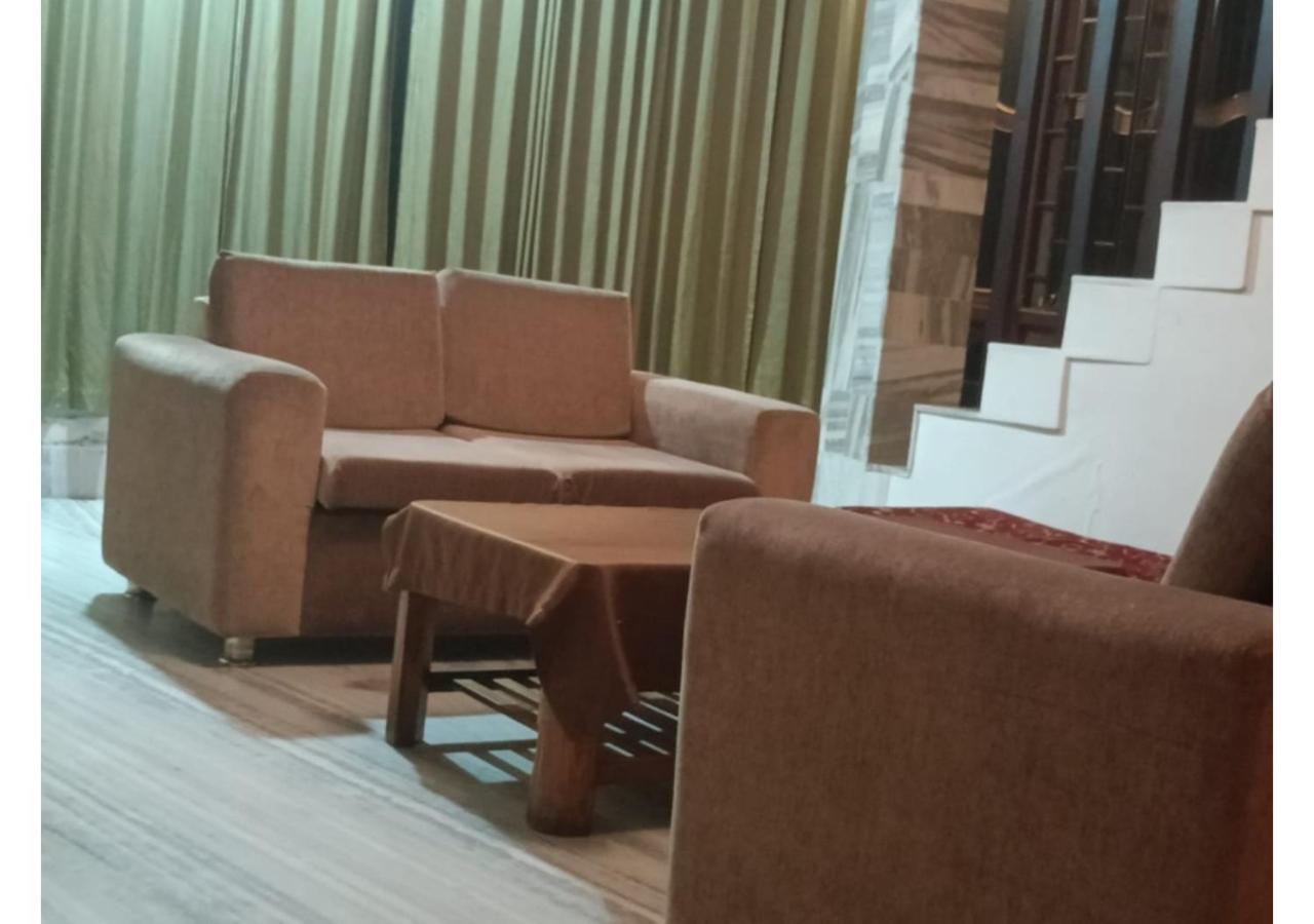 Cherrywood Suites & Spa By Easygorooms ดาร์จีลิง ภายนอก รูปภาพ