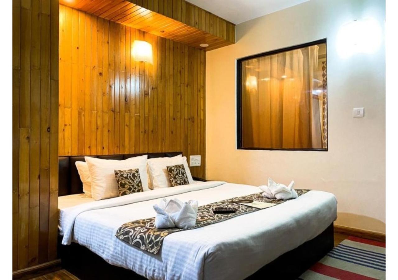 Cherrywood Suites & Spa By Easygorooms ดาร์จีลิง ภายนอก รูปภาพ